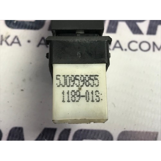 Кнопка стеклоподъемника передняя правая Skoda Fabia 2 2007-2014 5J0959855